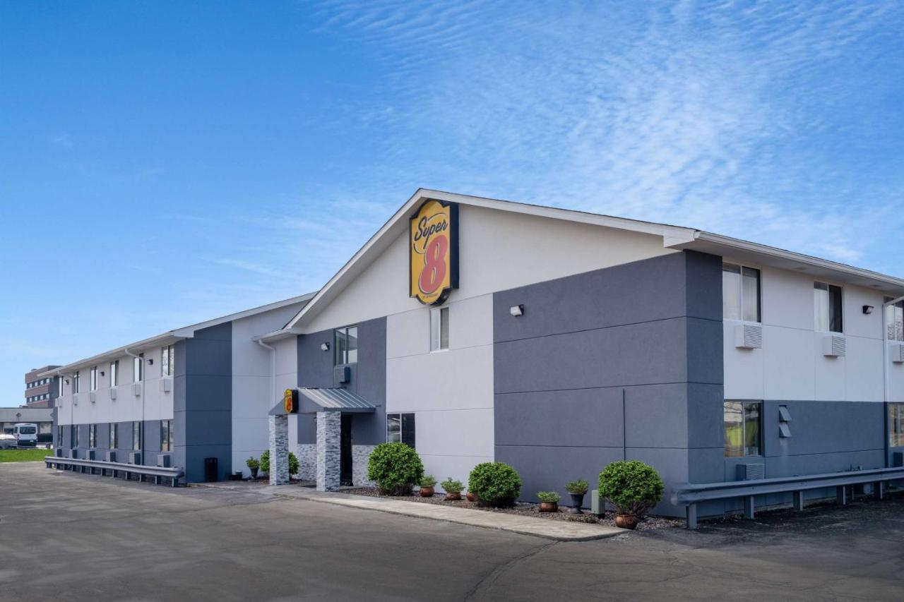 Super 8 By Wyndham Merrillville Exterior foto